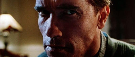 'Mentiras arriesgadas', tráiler de la película de James Cameron