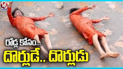 Man Rolls On Road To Protest Against Damaged Roads In Karnataka  | V6 News (1)