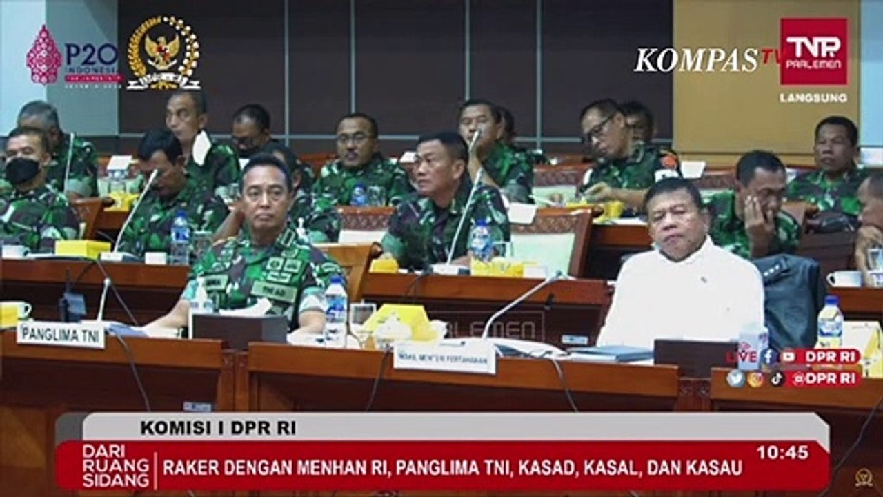 Effendi Simbolon Ngaku Diteror Buntut Sebut TNI Gerombolan: Ancaman Nyawa, Ada di Handphone Saya!