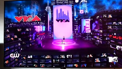 Katy Perry's Selfie Right After Having A Baby Has Everyone Talking