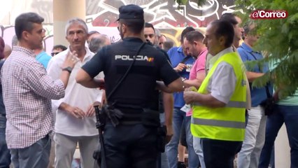 Taxistas piden a la Junta «diálogo y debate» en una nueva protesta en Sevilla