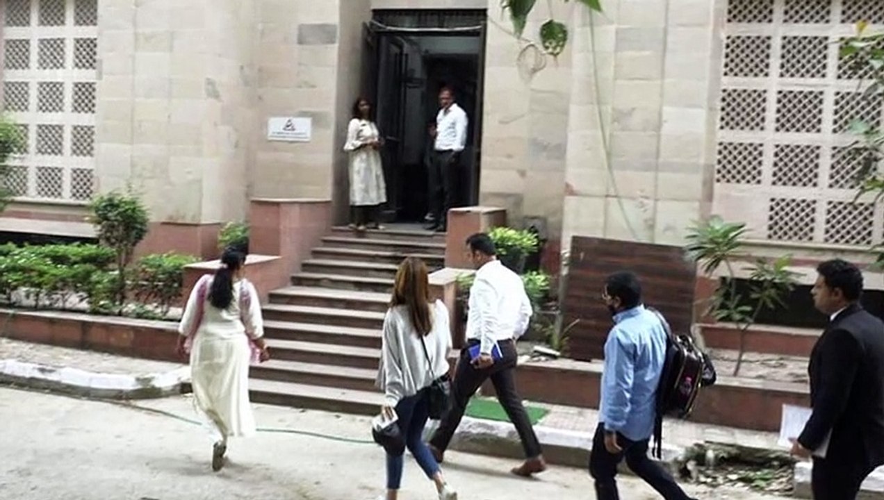 200 cr extortion case EOW finds contradictions in Jacqueline Fernandezs statements