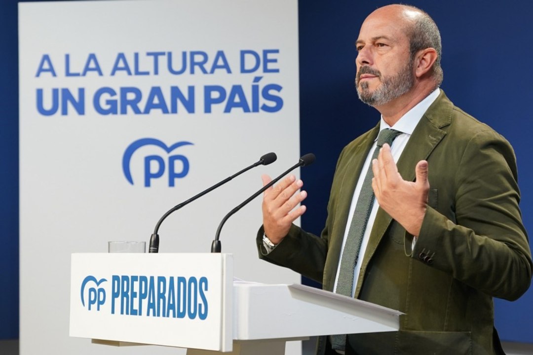 Vídeo | El PP califica de "surrealista" el último barómetro del CIS tras conocer que da la victoria a la izquierda