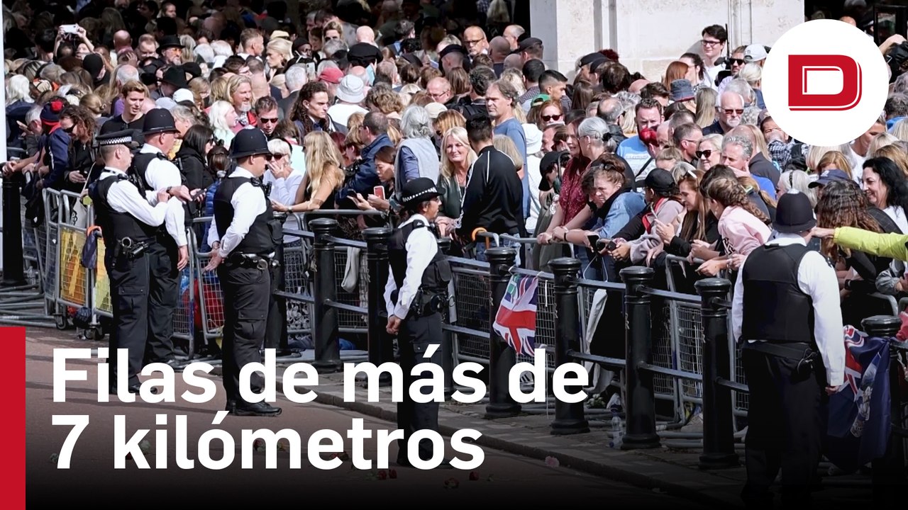 La fila de espera para acceder a la capilla ardiente de Isabel II se alarga ya 7 kilómetros