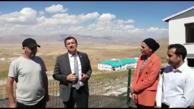 Erzurum haberi... Erzurum 2. Organize Sanayi Bölgesi'nde Çöken Binalar Vatandaşları Tedirgin Ediyor