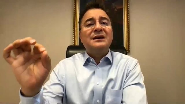 Babacan öğrencilere söz verdi: Maddi zorluk yaşayan tek bir üniversiteli kalmayacak