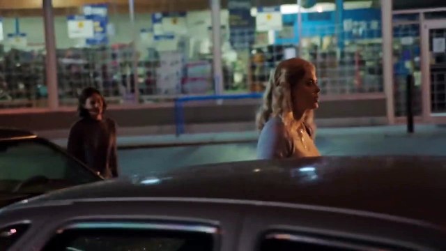 Lycéenne parfaite pour crime parfait Bande-annonce (EN)