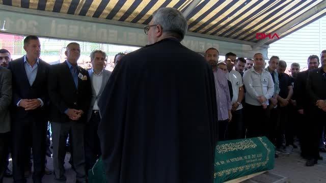 Son dakika haber! İSTANBUL-ESENYURT'TA ÖLDÜRÜLEN GÜVENLİK GÖREVLİSİ SON YOLCULUĞUNA UĞURLANDI -1