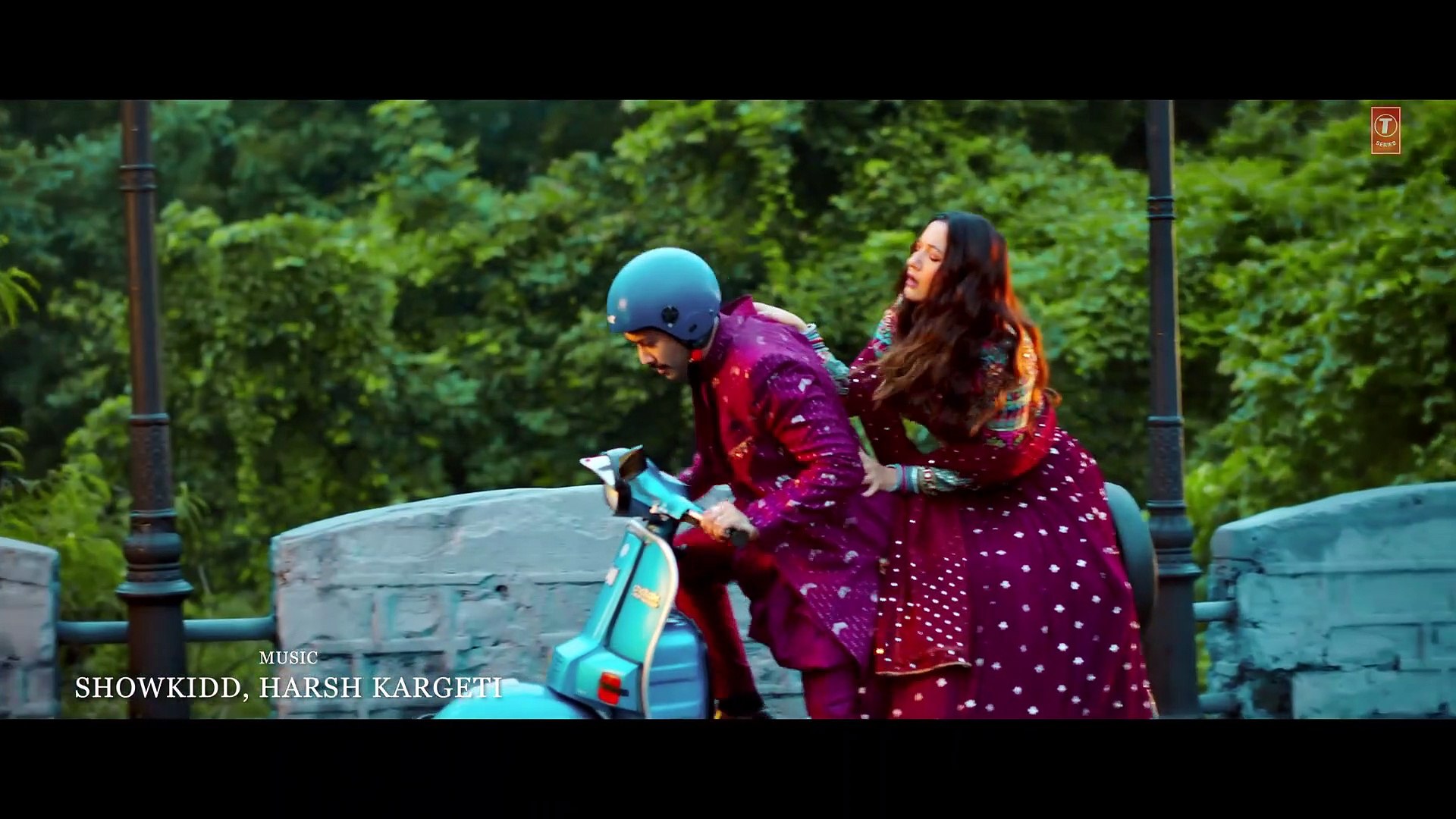 Neha-Kakkar-Rohanpreet-Baarish-Mein-Tum-_6