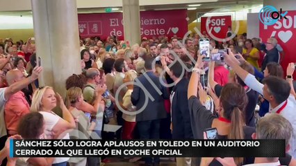 Sánchez sólo logra aplausos en Toledo en un auditorio cerrado al que llegó en coche oficial