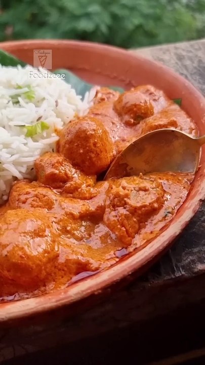 kashmiri Dum aloo with pulao _foodzeee(1080P_HD)
