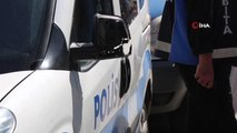 Son dakika haberi | Hafif ticari araç, polis ve zabıta araçlarına çarptı