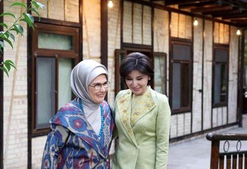 Emine Erdoğan, Özbek Köyü Müzesi ve Konigil Kağıt Fabrikası'nı ziyaret etti