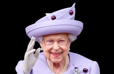 Queen Elizabeth victorious on BBC teatime quiz show