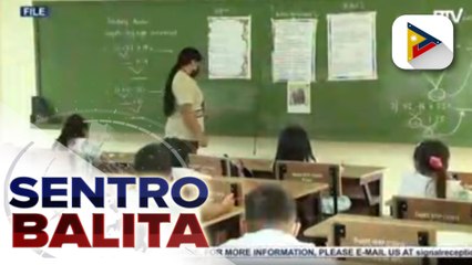 Iisang guro, viral matapos maglagay ng pantry sa kanyang classroom para sa mga estudyanteng walang baon