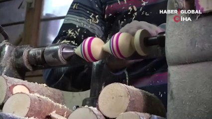 Talaş tozları arasında 41 yıldır topaç üretiyor