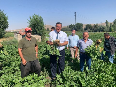 20 yılda nüfusumuz 20 milyon artarken çiftçi sayısı 700 binden fazla azalmış