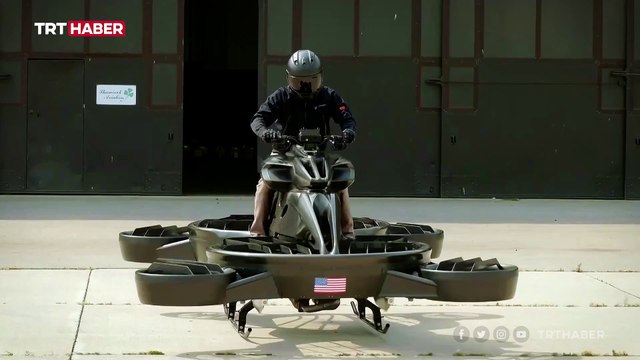 Uçan bisiklet hoverbike yeteneklerini sergiledi