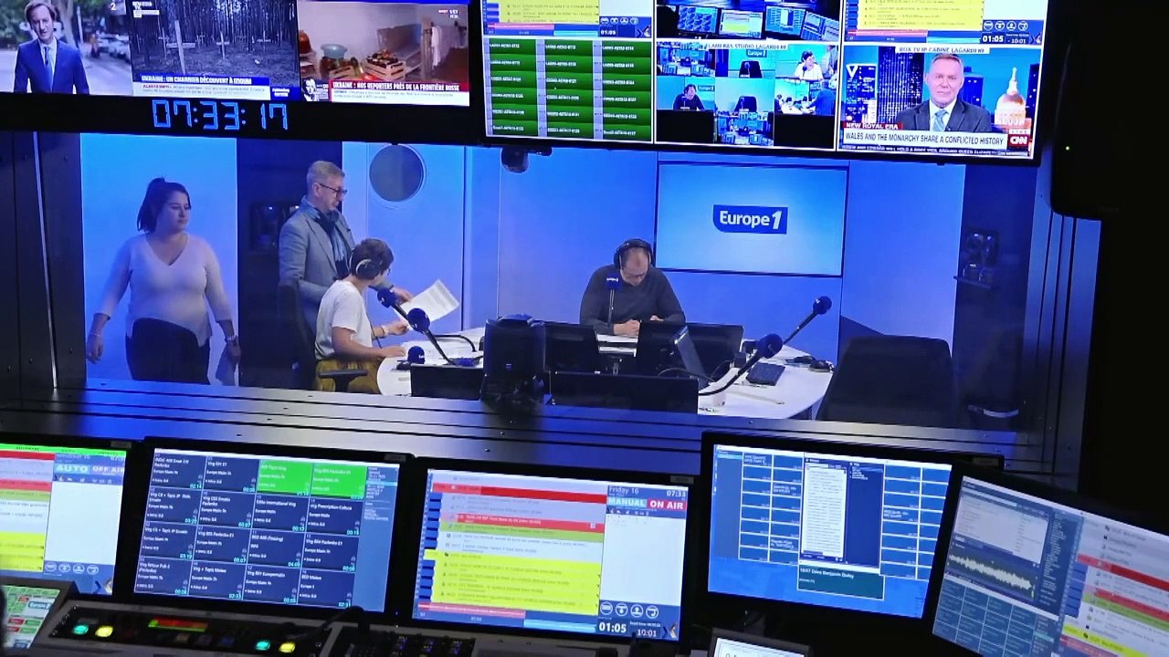 Carnet de bord, jour 7 - Mort d'Elizabeth II : l'hommage d'un club de tricot à la défunte reine