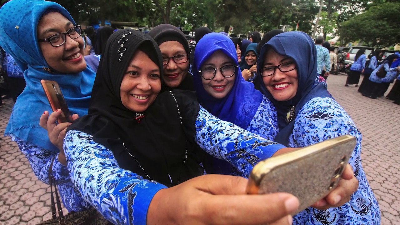 Skema Pensiunan PNS, Apa Benar Membebani Negara? | Katadata Indonesia