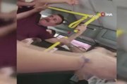 Yanlışlıkla ayağına basan yolcuya bıçakla saldırdı