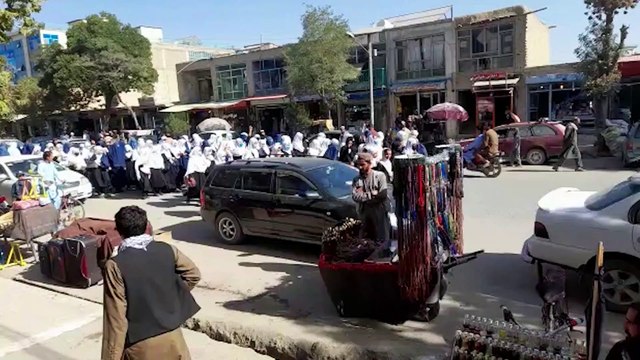 Afghanistan: Taliban unwilling to ease restrictions on girls' education