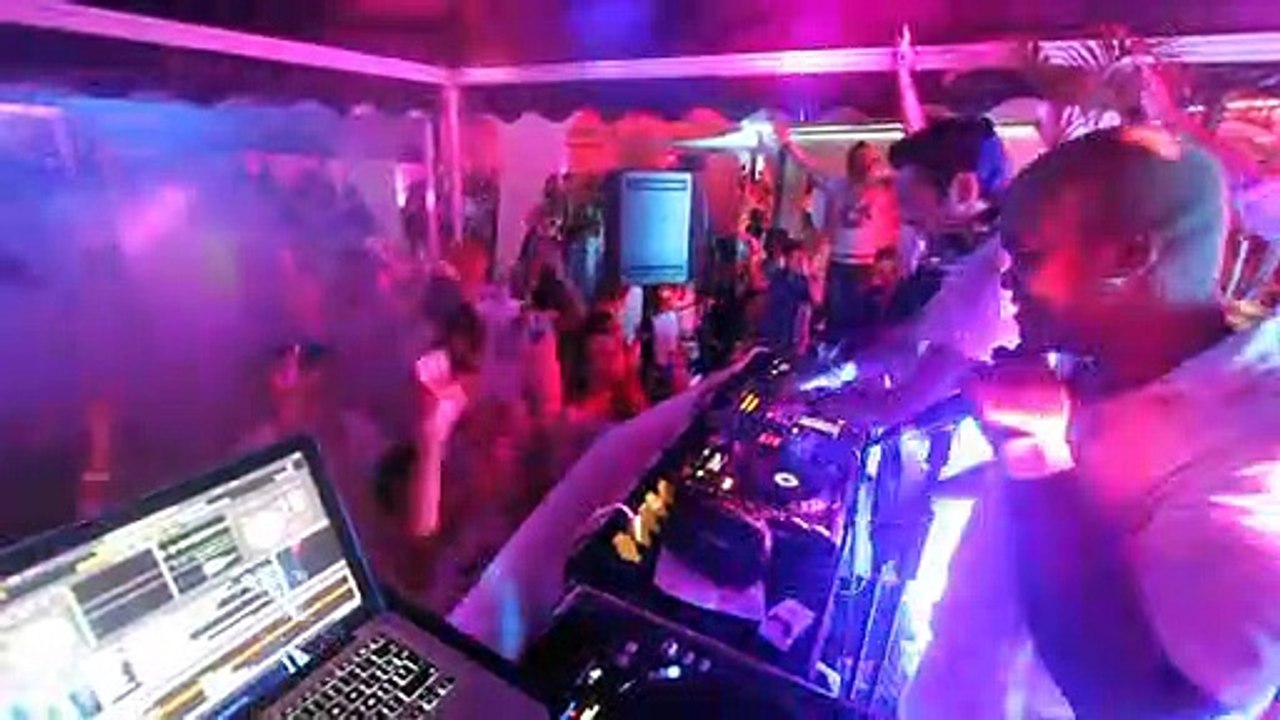 White Experience avec DJ David Vendetta