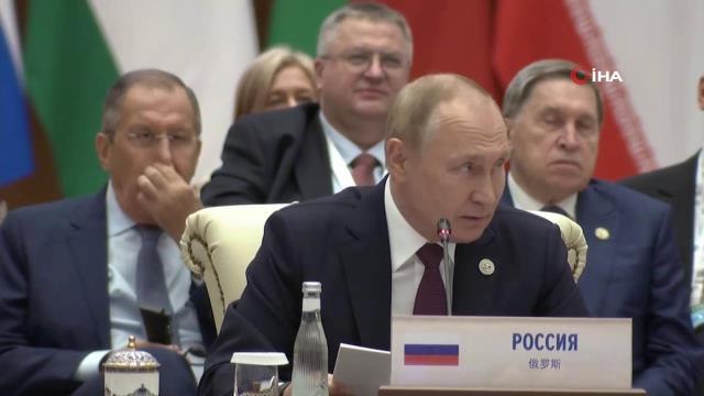 Putin: Avrupa limanlarında bekletilen 300 bin ton Rus gübresini gelişmekte olan ülkelere ücretsiz bir şekilde temin etmeye hazırız