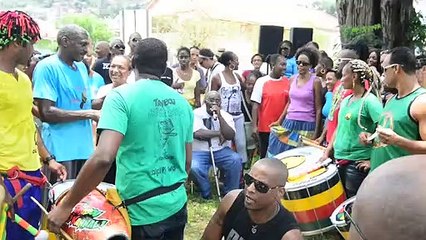 Échange culturel Olodum et groupes 972