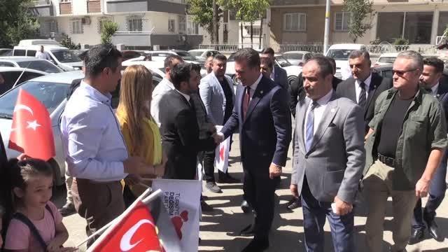 GAZİANTEP - Sarıgül: Biz Yunanistan'a barış elimizi uzattıkça Yunanistan bize yumruk sıkıyor. Sıkılı yumrukla barış olmaz