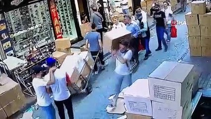 Tantanacılık Yöntemiyle Hırsızlık Anı Kameraya Yansıdı!