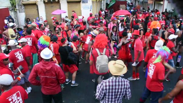 Ambiance mardi gras à Fort-de-France