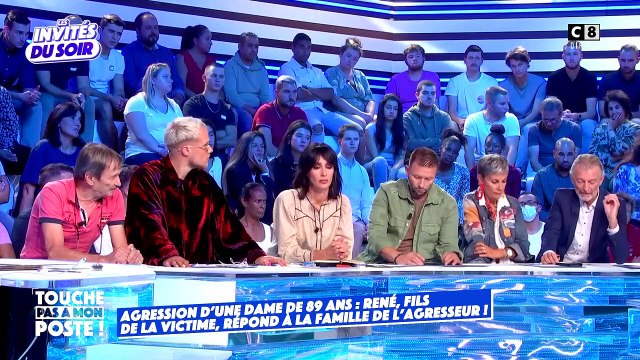 Cyril Hanouna recadre son chroniqueur alors qu'une invitée quitte le plateau en larmes, dans Touche pas à mon poste sur C8.