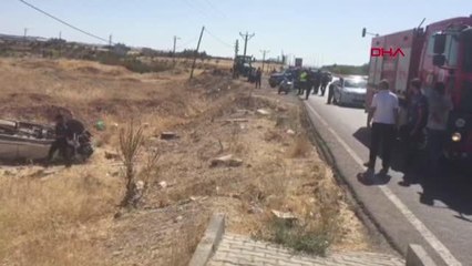 HAFİF TİCARİ ARAÇ ŞARAMPOLE DEVRİLDİ: 1 ÖLÜ, 3 YARALI