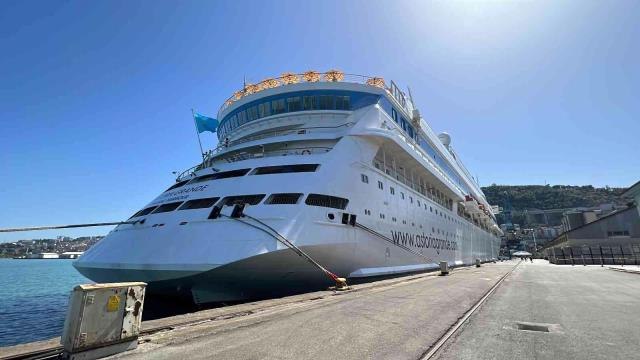 Trabzon haberi | Trabzon Valisi Ustaoğlu: Turizmde bereketli bir yıl geçiriyoruz