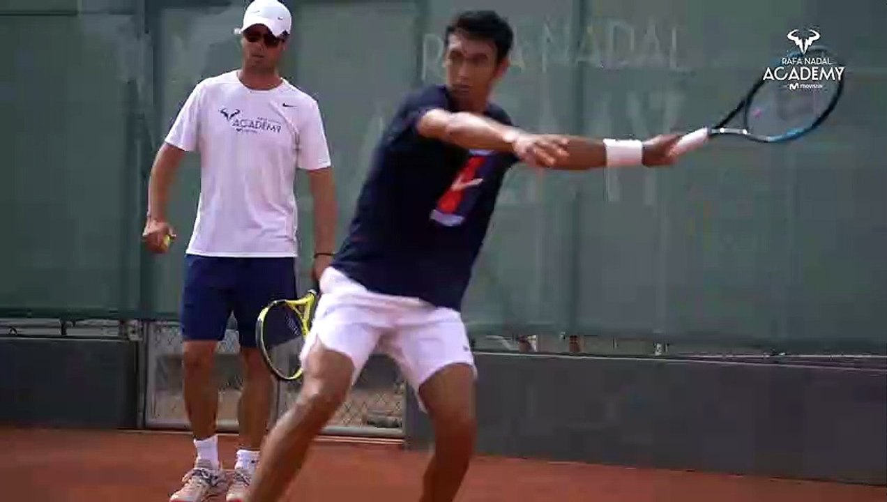 Entrenamiento de Rafa Nadal con Daniel Rincón en la Rafa Nadal Academy