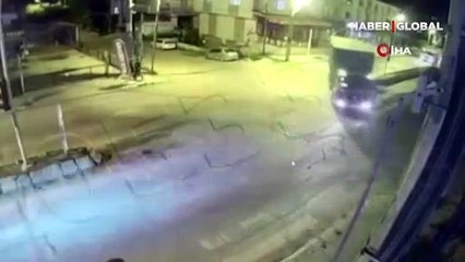 İYİ Partili Gençlik Kolları Başkanının karıştığı feci kaza kamerada!