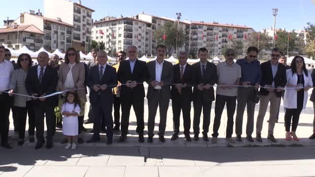 Sivas haberleri: Sivas balı ilki düzenlenen festivalde tanıtıldı