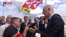 Le ministre de l'Industrie interpellé par un syndicaliste