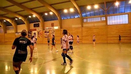Séniors féminines contre Falck en amical