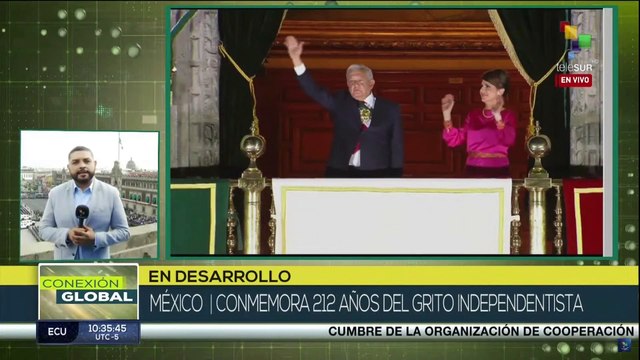 Mexicanos conmemoran 212 años del Grito de Independencia