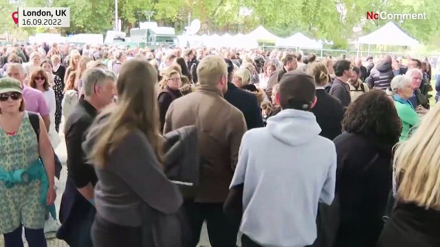 Дэвид Бекхэм в очереди к гробу королевы Елизаветы II... с 2 утра!