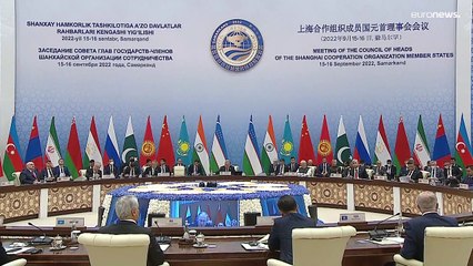 En Ouzbékistan, Vladimir Poutine tente de rassurer ses alliés sur l'Ukraine