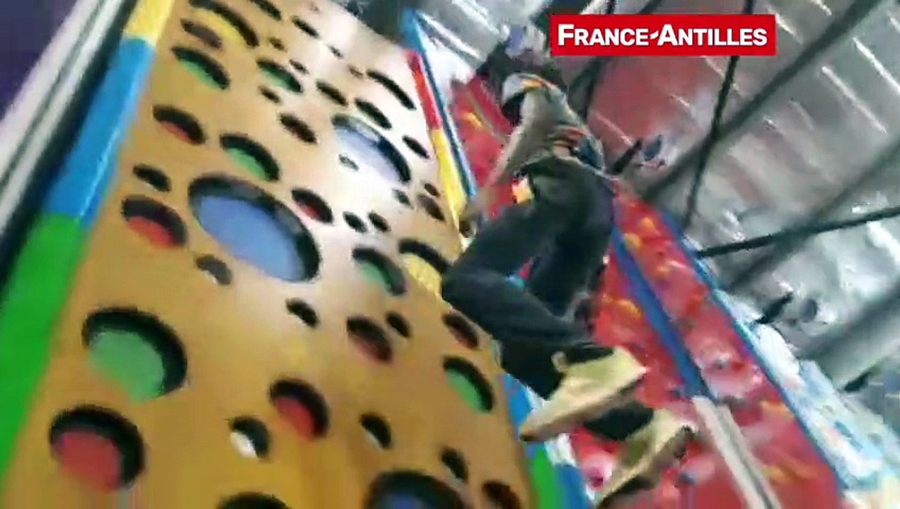 Mur d'escalade Schoelcher