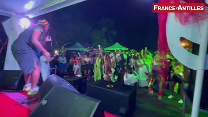 Soirée Mariage sans dessous-dessus à Ducos