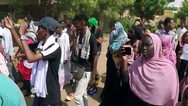 قادة السودان العسكريون يوافقون على قيام المدنيين بتعيين رئيسي الحكومة ومجلس السيادة