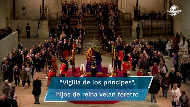 Rey Carlos III y sus hermanos velan féretro de Isabel II en el palacio de Westminster