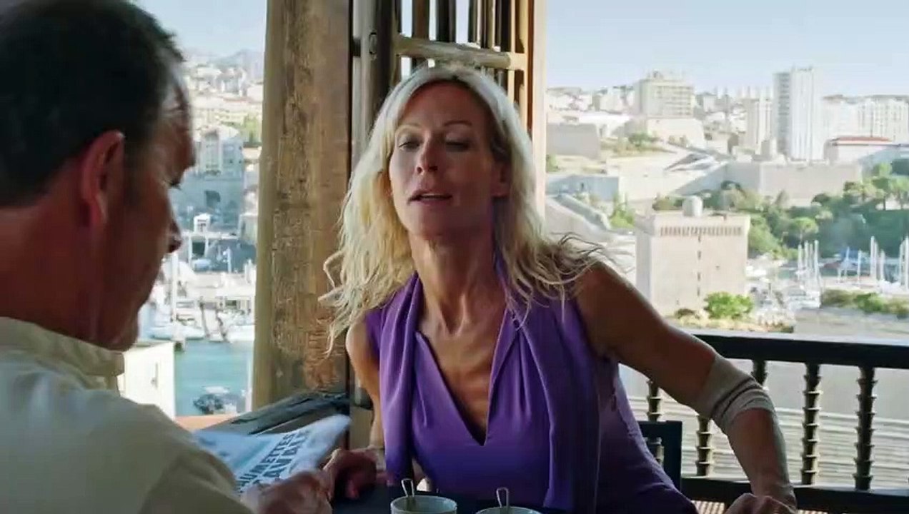 Plus Belle la Vie - Céline, victime d'une étrange amnésie