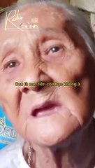 7 con giàu có chê mẹ già nghèo nên không chịu nuôi