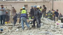 الأردن: فرق الإنقاذ تخلي الجثة الأخيرة من تحت أنقاض المبنى المنهار بعمّان